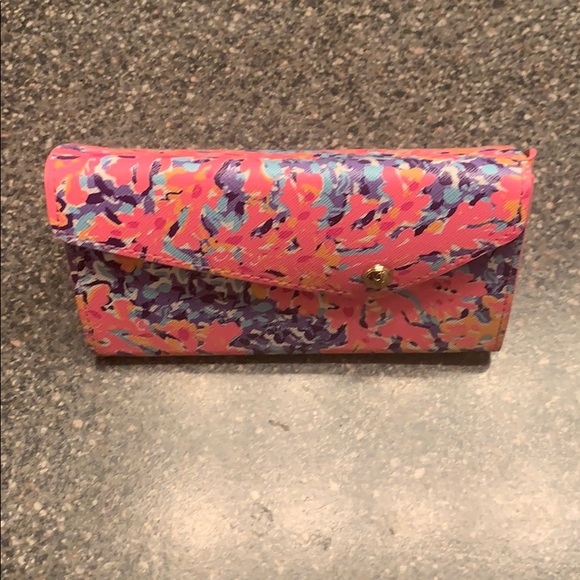 Lilly Pulitzer Sunglasses Case - Picture 4 of 4